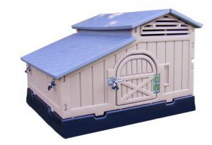 Formex Snap Lock Standard Chicken Coop Backyard Hen House : Best Chicken Coops for 4 chickens