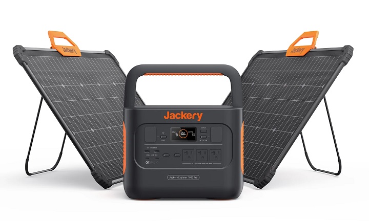 jackery 1000 pro with a set of 80w solar panels
